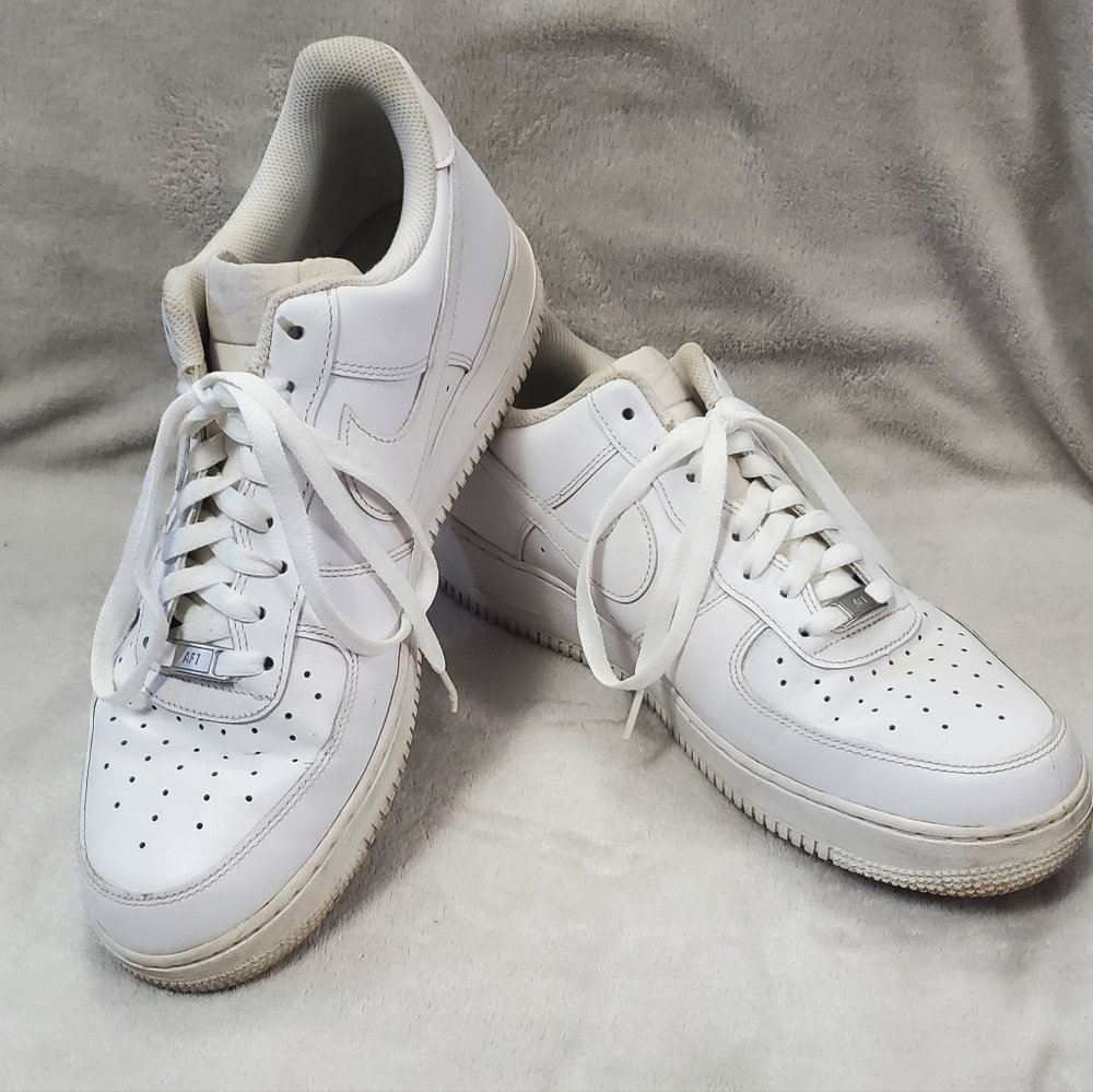 Nike Air Force 1 '07 Triple White
